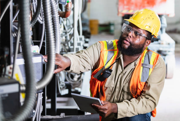 Best Affordable Emergency Electrician  in Trenton, TN